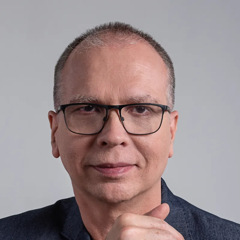 Retrato de Alèxandre Perlingeiro